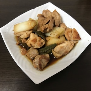 市販の炭火焼き鳥を使って簡単！ねぎま風炒め♪